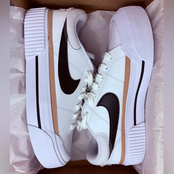 Nike Womens Nike Court Legacy Lift White Black Shoes - Picture 9 of 9